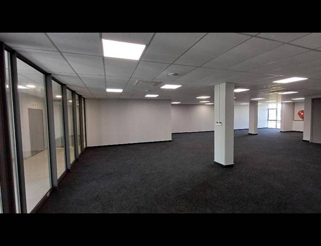 BUSINESS PROPERTY TO RENT IN IRENE